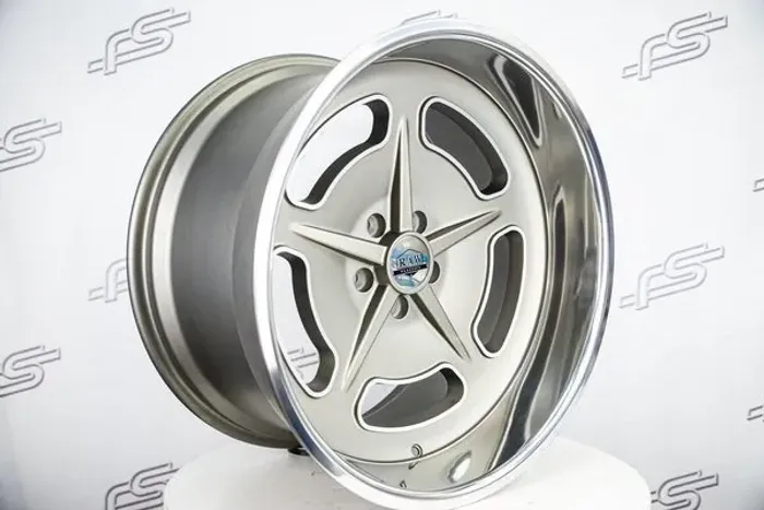  Rodas Salt Flat Grafite Diamantada Aros 18 / Talas 8 e 11 / Furação 5x114,3