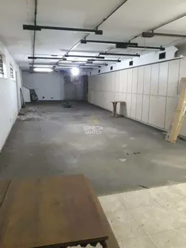Prédio de 3 andares a venda em Santos Cod: 152