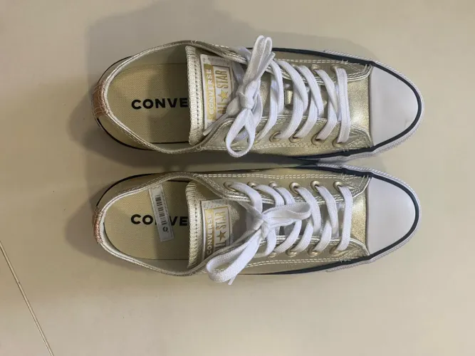 Tênis All Star Converse dourado tamanho 36 - NOVO