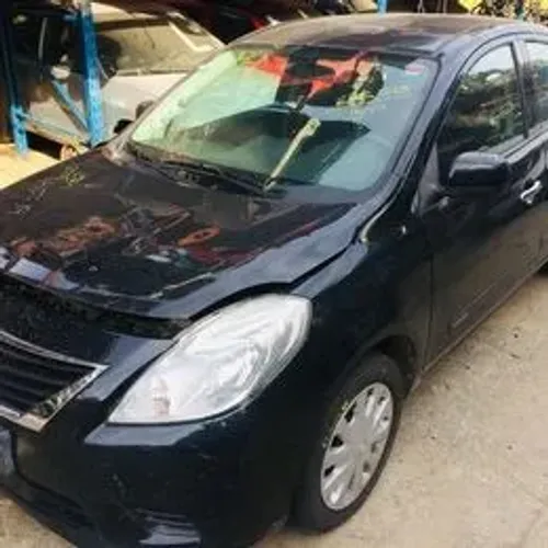 Nissan Versa Sv 2013 2014  Para  Retirada De Peças