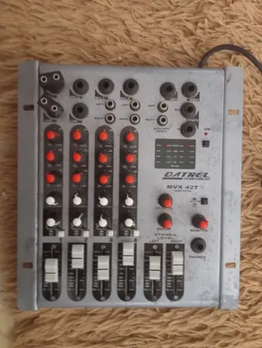 Mesa de som, mixer de Áudio Datrel 4 Canais MVX 42T