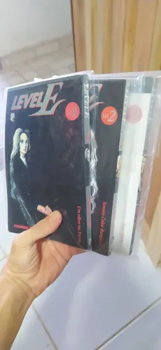 Level E - Volumes 1 ao 3 Completo