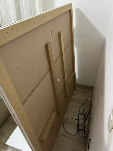 Painel de parede em ótimo estado semi novo 