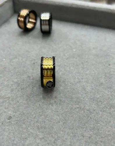 Anel Aliança bvlgari borda preta novo modelo 