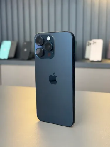 IPhone 15 Pro Max 256 gigas cor azul