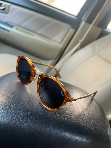 Óculos Persol 