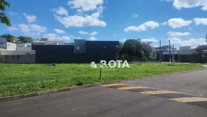 Terreno à venda, 304 m² por R$ 350.000,00 - Condomínio Campos do Conde 1 - Paulínia/SP