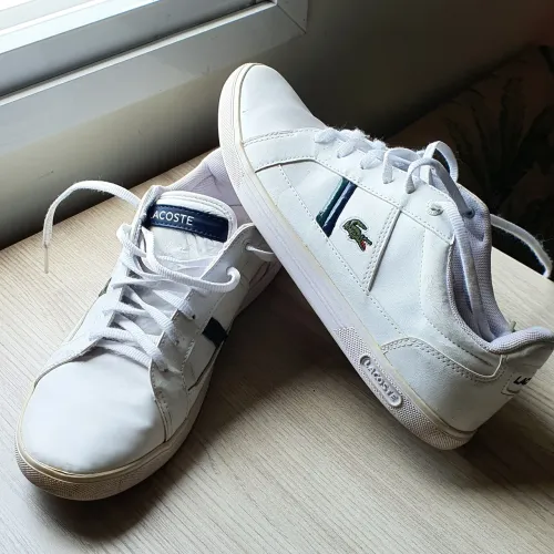 Tenis Lacoste modelo Europa tam.39 troco por tenis 42