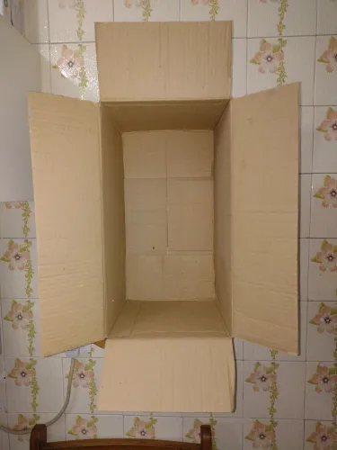 Caixas de papelão reciclável