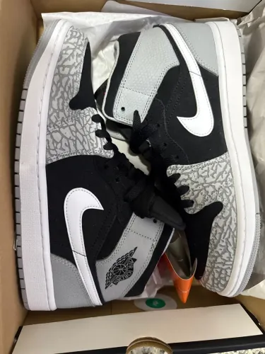 Tênis Air Jordan 1 Mid Elephant Print