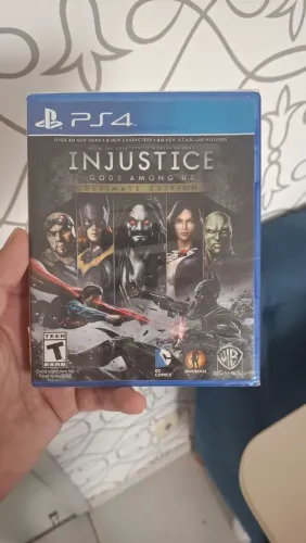 Injustice: Gods Among Us - Ultimate Edition (PS4)