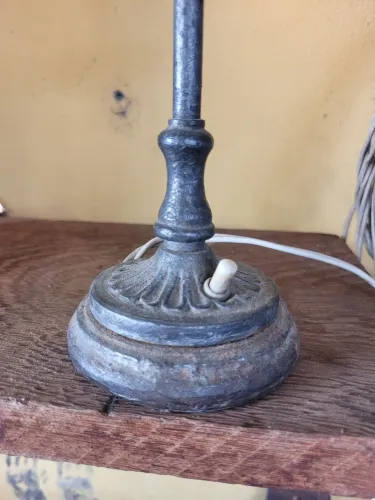 Luminaria antiga para restauração: