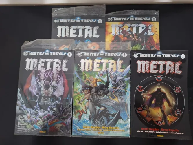 DC Comics - Noites de Trevas: Metal (Coleção 1 ao 5)
