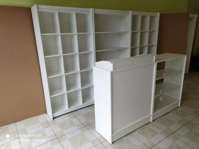 Expositores e Balcão Comercial