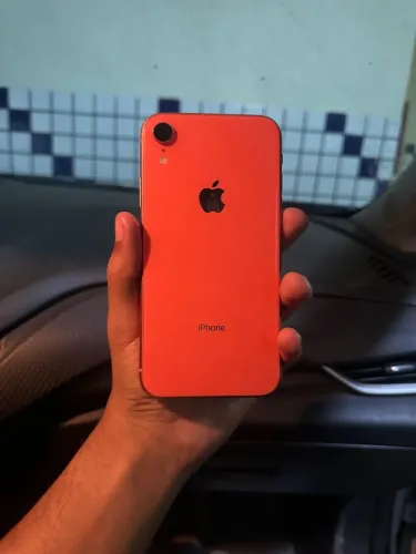 iPhone XR 64 gb Coral.