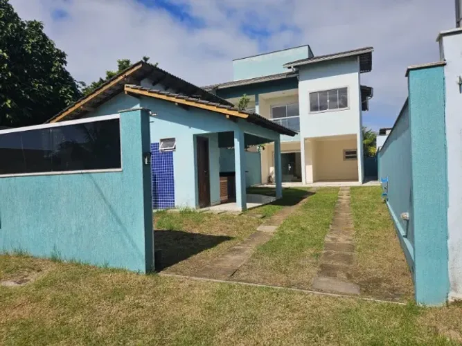 Alugo casa mobiliada 3 quartos, suíte, alto padrão, Mar Azul, litoral Aracruz/ES