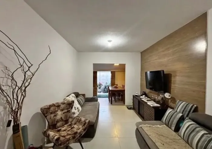 Vende-se casa no Mangueirão KF 