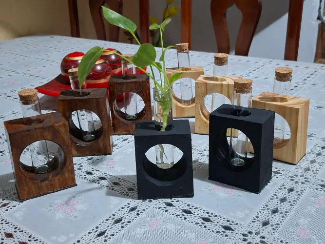 Suporte e vaso para plantas hidroponicas, dois modelos.