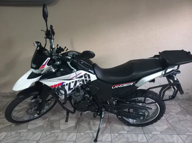 Vendo Lander Zero!!! A mais linda do ano