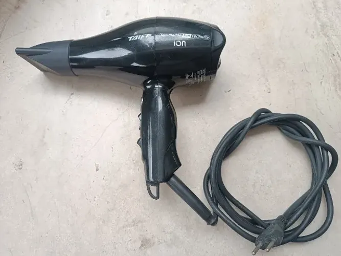 Secador Taiff Profissional 2100w Tourmaline Ion Cerâmica Preto
