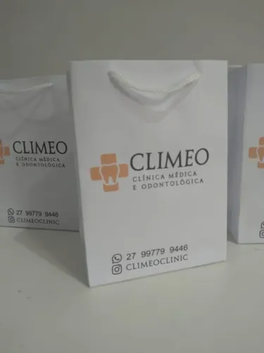 Sacola de Papel Personalizada
