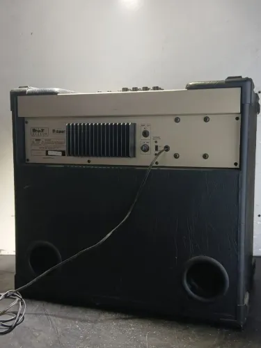 Amplificador cubo caixa staner