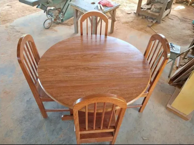 Mesa de 4 lugares