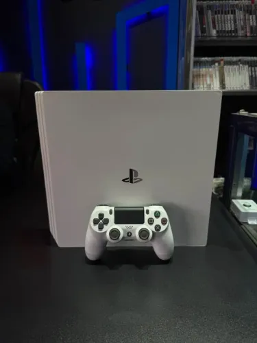 PlayStation 4 Pro 6 meses de garantia