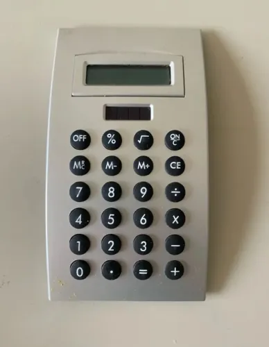 Calculadora de mesa - Leia o anúncio com atenção!