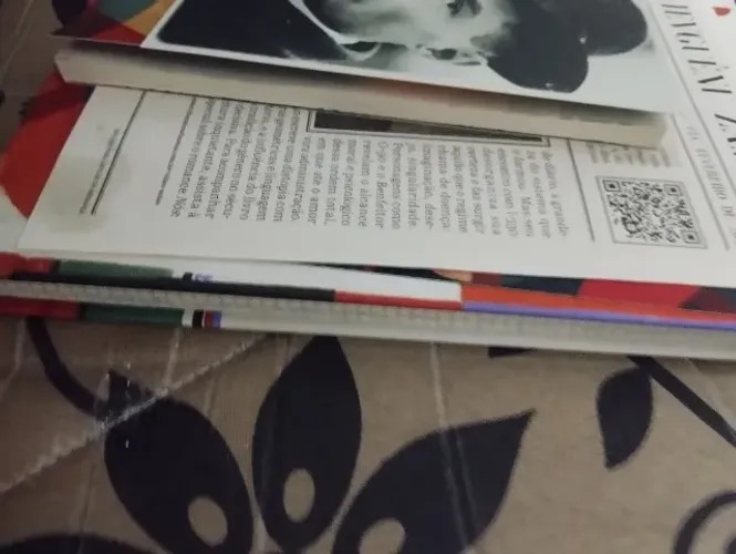 Kit com dois livros clube de literatura clássica - nós e a névoa