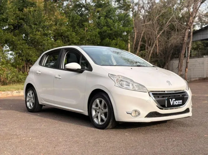 Peugeot 208 Allure 1.6 Flex 16V 5P Aut. 2016