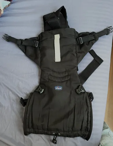 Canguru Chicco EasyFit Baby
