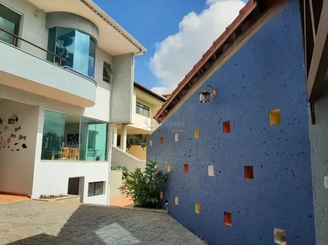 EXCELENTE CASA 4 QUARTOS NO CONDOMÍNIO FECHADO BOSQUE DO JAMBREIRO - NOVA LIMA