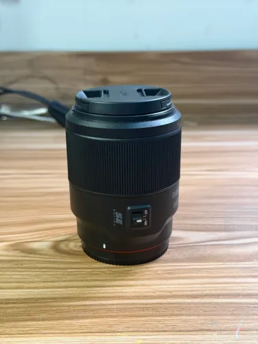 Lente Meike 35mm f2 para Sony autofoco full frame