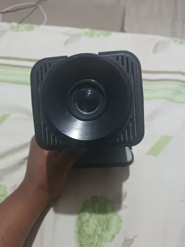 Projetor semi novo