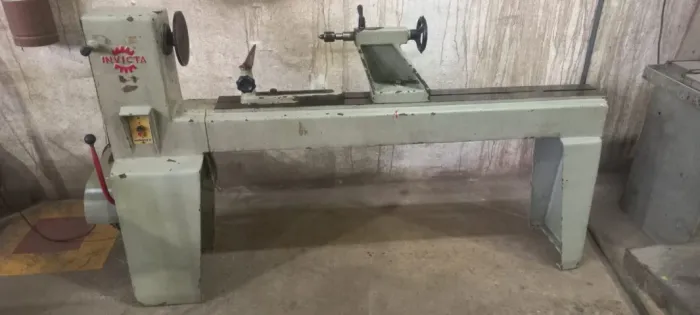 Torno Para Madeira Invicta 220V trifasico