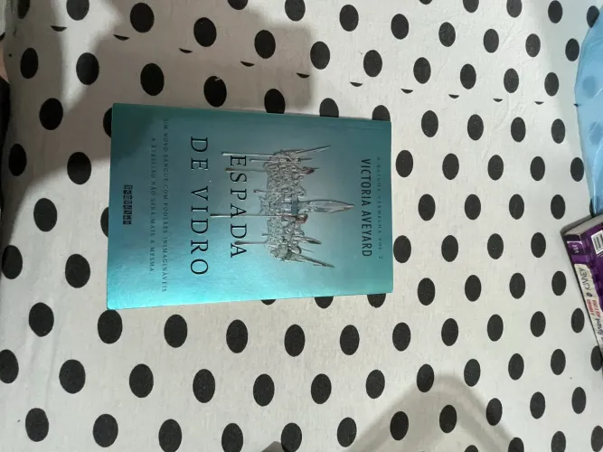 Livro Espada de Vidro