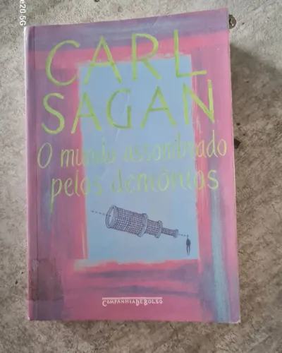 Livro Carl saga mundo assombrado pelos demonios