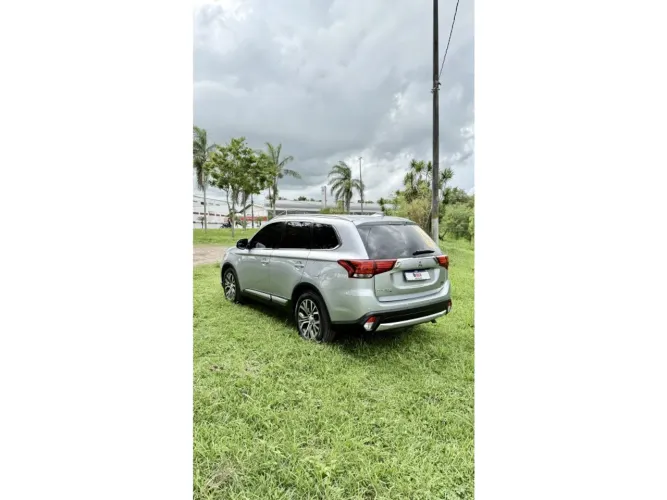 Mitsubishi Outlander 2.2 165cv Diesel Aut. 2018