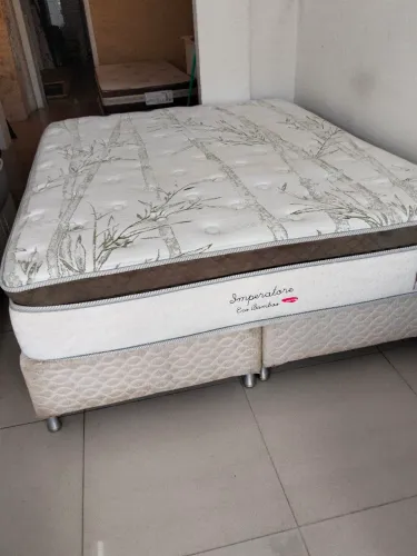 Linda cama box e colchao queem size com pilow top ( novo ) *
