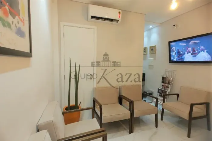 Oportunidade - Sala Comercial - Jacareí - Boulevard Jacareí Office Mall - 76m².