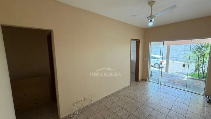 Casa em condomínio à venda, 2 quartos, 2 vagas, Jardim Esmeralda - Rio Claro/SP