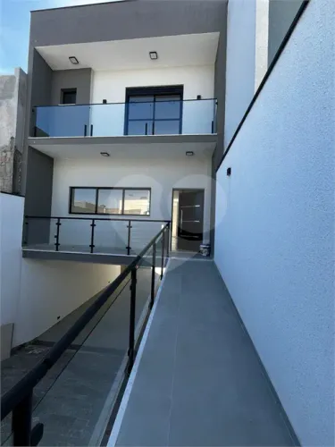 Sobrado com 3 quartos à venda em Laranjeiras - SP
