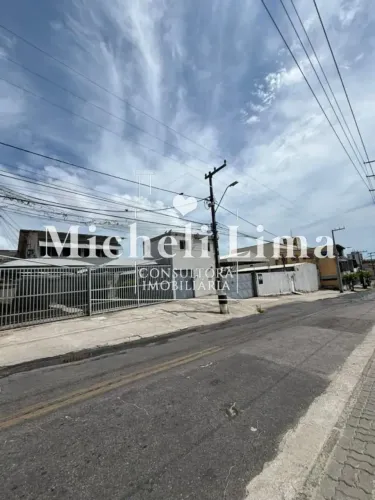 Imóvel comercial estratégico no bairro Cocó, com 1.960m², galpão, escritórios, por R$3.400