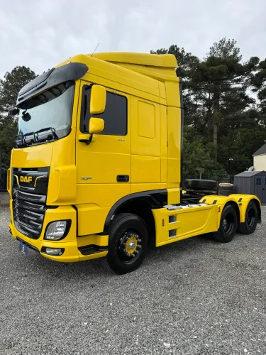DAF XF 530 6X4 2022 - 334 MKM - 10 PNEUS NOVOS
