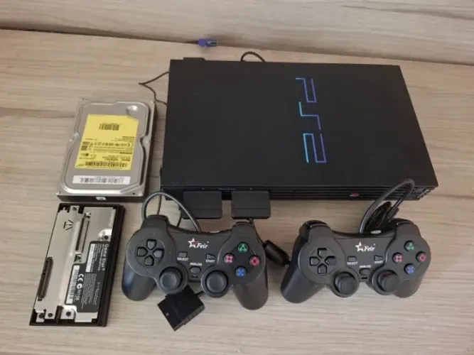 Console PlayStation 2 Fat HD 500GB 2 Controles Memory Card 64Mb