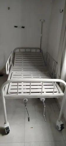 Ccama hospitalar com colchão e colchao pneumático