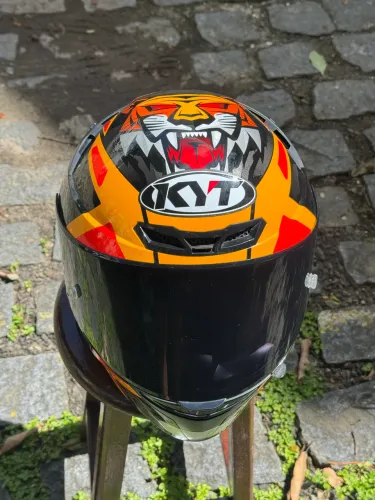 Capacete Kyt + Intercomunicador 