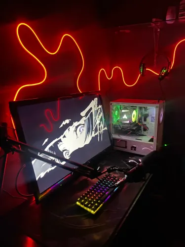 Pc gamer semi novo rodas todos jogos de boa