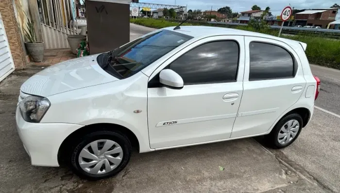 Toyota Etios X 1.3 Flex 16V 5P Aut. 2017
